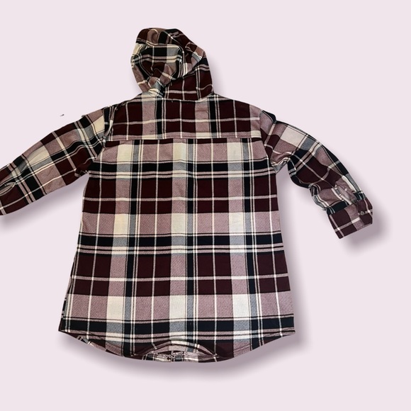 Flannel. Super comfy. Soft - Picture 2 of 2